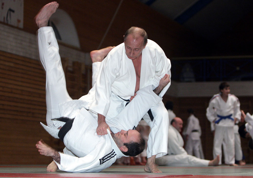 Putin does Judo