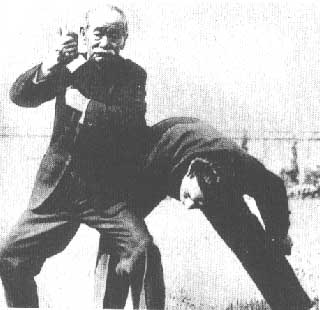 Kano Jigoro – Standing Armlock
